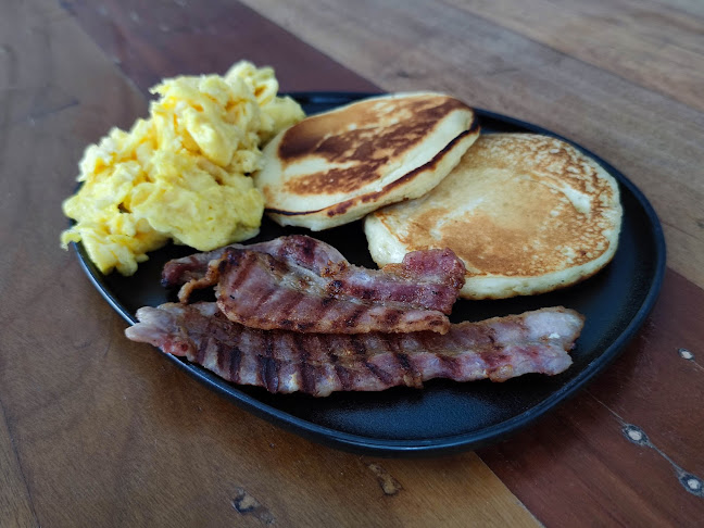 Opinii despre Tamar Bakery and Restaurant în อำเภอบางละมุง - การบริการอาหารและที่พัก