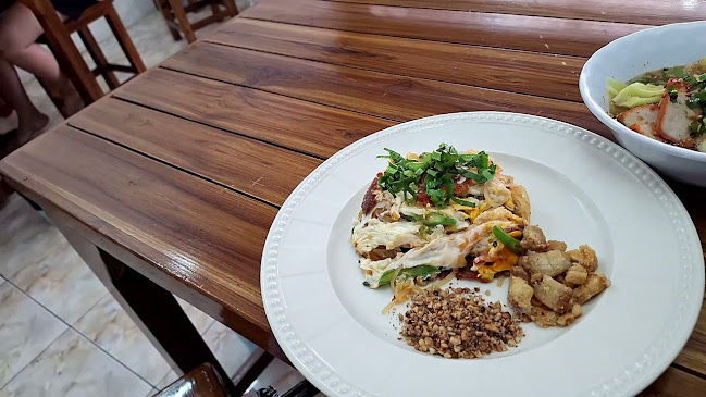 ร้านผัดไทยยายละม่อม