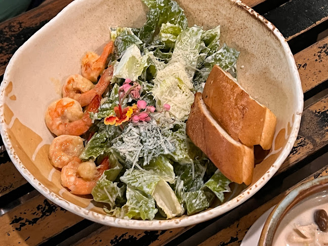 KIRI burger & bowl , kata beach