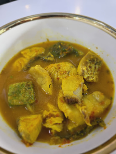 ร้านพิเศษ - การบริการอาหารและที่พัก