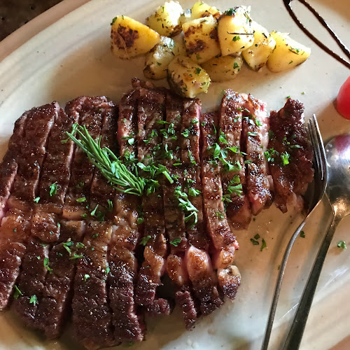 La Gaetana Restaurant - การบริการอาหารและที่พัก