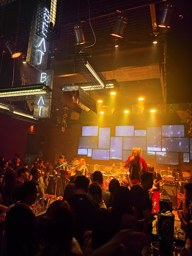 The BEAT - การบริการอาหารและที่พัก