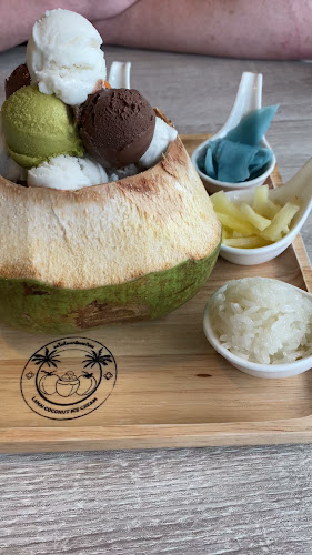 Opinii despre Lamai fresh coconut ice cream (lamai shop) în อำเภอเกาะสมุย - การบริการอาหารและที่พัก
