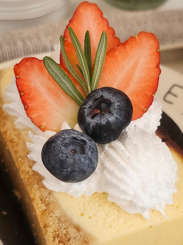 Mistletoe flour & thyme cafe - การบริการอาหารและที่พัก