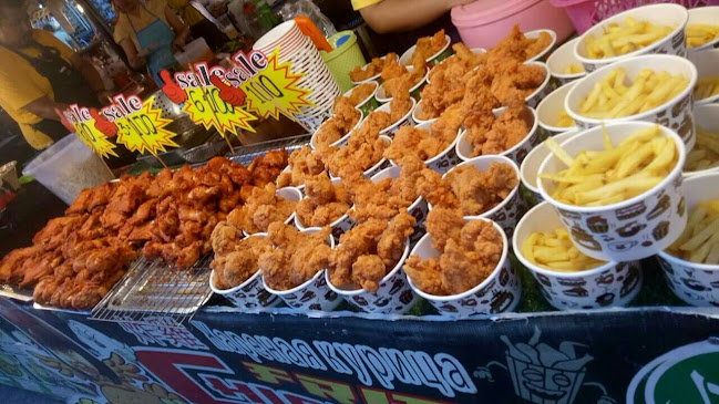 ตลาดป่าตองโอท็อป - การบริการอาหารและที่พัก