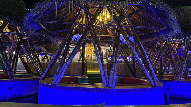 River Garden - Fine Dining Restaurant in Pattaya - การบริการอาหารและที่พัก