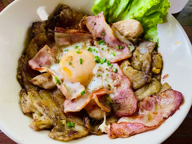 Opinii despre ร้านเด็ดเอร็ด ก๋วยเตี๋ยวคั่วไก่ไฟมังกร by pinny the chef @ระยอง în อำเภอเมืองระยอง - การบริการอาหารและที่พัก