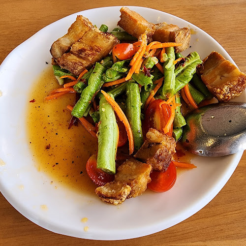 Opinii despre ตำ เต็ม โต๊ะ (สาขาเซ็นทรัลระยอง) în เมือง - การบริการอาหารและที่พัก