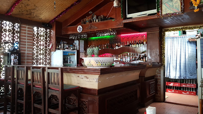 Opinii despre Capri Restaurant & Bar Karon în อำเภอเมืองภูเก็ต - การบริการอาหารและที่พัก