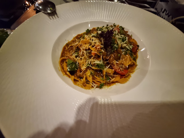 Five Crossing - การบริการอาหารและที่พัก