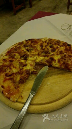 Charming Restaurant - การบริการอาหารและที่พัก