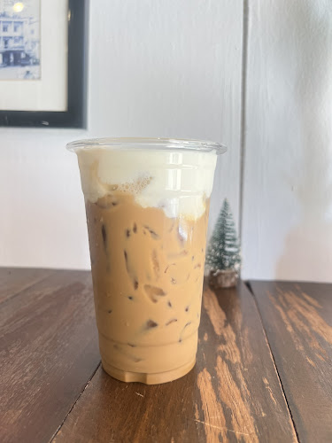 Alinda CAFE' - การบริการอาหารและที่พัก