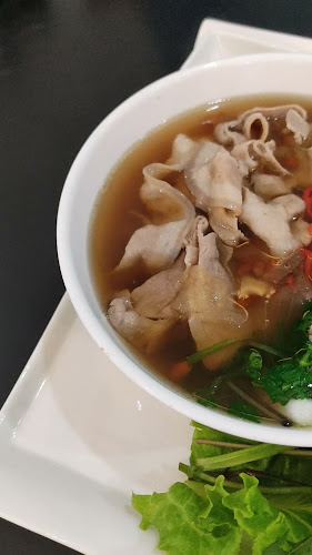 ร้านอาหารเวียดนามซินจ่าวเวียตหาดใหญ่ (วีทีแหนมเนืองหาดใหญ่)