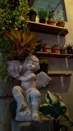 Opinii despre ร้านกาแฟข้างบ้าน@ละหาร în อำเภอท่าแซะ - การบริการอาหารและที่พัก