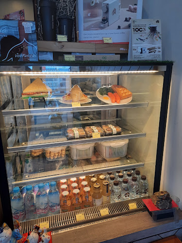 Punthai Coffee สาขาหน้าโรงพยาบาลหาดใหญ่ - การบริการอาหารและที่พัก