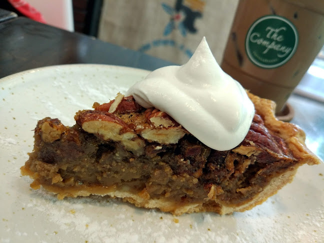 The Company - การบริการอาหารและที่พัก