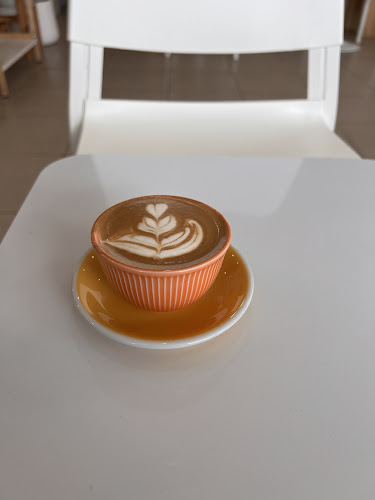 KenKen Coffee - การบริการอาหารและที่พัก