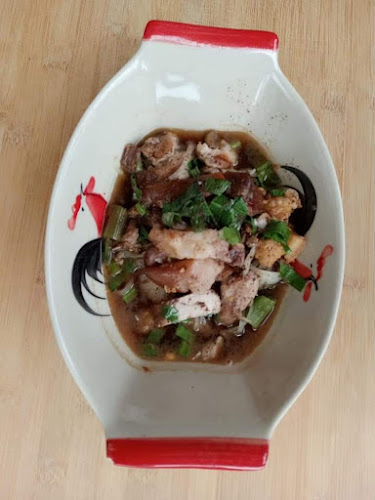 ก๋วยเตี๋ยวเรือบ้านย่า - การบริการอาหารและที่พัก