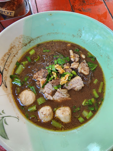 ร้านก๋วยเตี๋ยวเรือ ยกซด 10 บาท - อำเภอเมืองระยอง