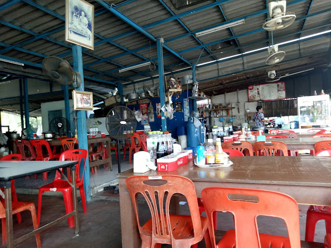 ครัวลุงเชียร - การบริการอาหารและที่พัก