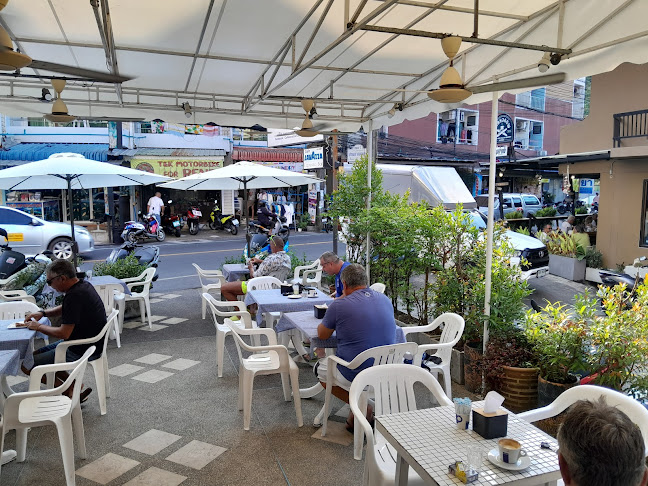 Cafe Lavazza Lukkan Mansion - อำเภอกะทู้