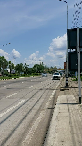 Opinii despre ร้านอึ้งผัดไทย în อำเภอเมืองพะเยา - การบริการอาหารและที่พัก