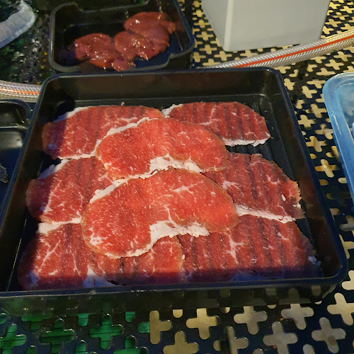 ล้านวิวชาบูริมน้ำ - เมือง