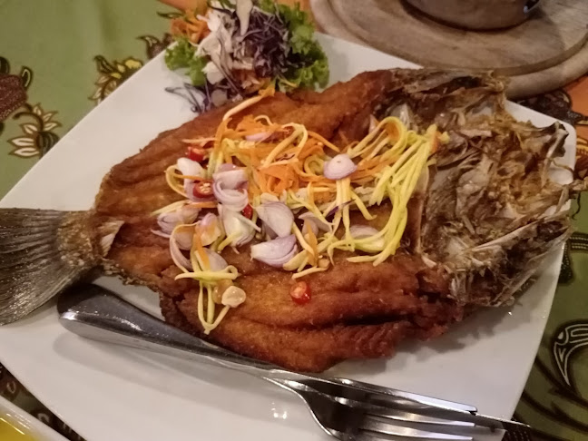 Pantai Seaview Restaurant Halal Food - อำเภอกะทู้