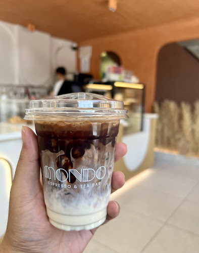MONDO Espresso & Tea Bar - การบริการอาหารและที่พัก