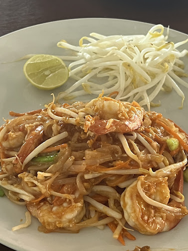 Tom Yum Restaurant - การบริการอาหารและที่พัก