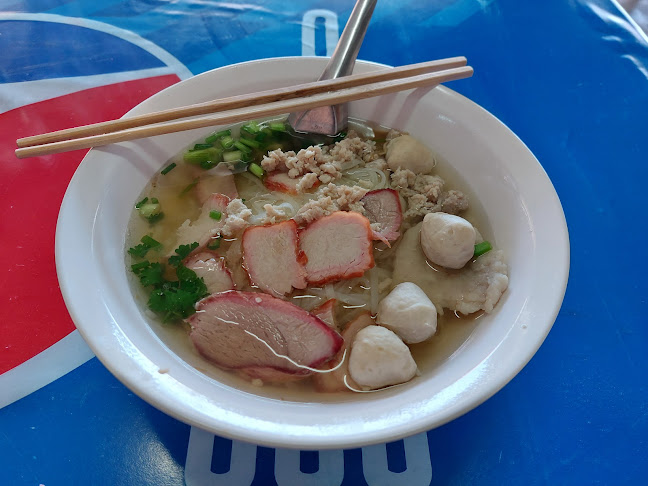 Opinii despre ก๋วยเตี๋ยวผิน-ผิน în อำเภอเมืองพะเยา - การบริการอาหารและที่พัก