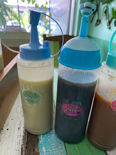 ร้านกินผักคาเฟ่ นครปฐม - การบริการอาหารและที่พัก