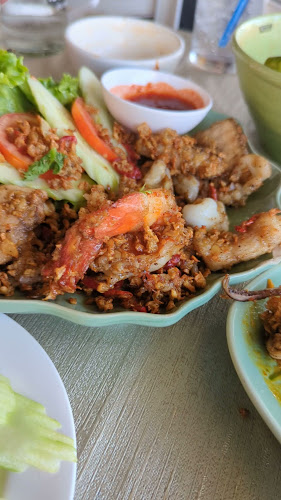 ร้านจัดจ้าน โดยโกแดง - อำเภอเมืองภูเก็ต