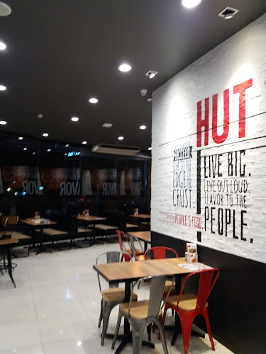 พิซซ่า ฮัท 1150 สาขา อุบลสแควร์ - การบริการอาหารและที่พัก