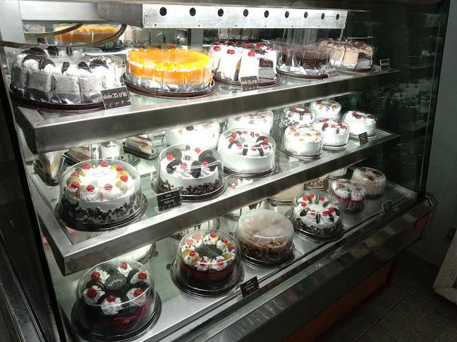 Opinii despre A CAKE (อ่ะ..เค้ก)-เค้กวันเกิด în อำเภอธัญบุรี - การบริการอาหารและที่พัก