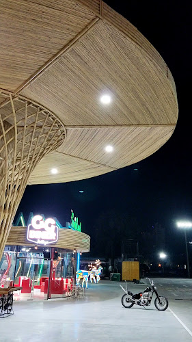 สไมล์แลนด์ พัทยา สตรีทฟู้ด มาร์เก็ต