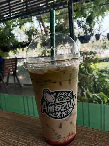 คาเฟ่ อเมซอน สาขา ถนนมุขมนตรี - การบริการอาหารและที่พัก