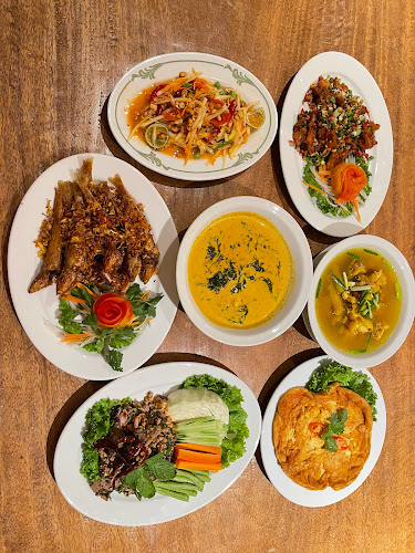 Opinii despre ครัวกันเกรา - หลัง ม.ราชภัฏภูเก็ต Gungrao Kitchen în อำเภอเมืองภูเก็ต - การบริการอาหารและที่พัก