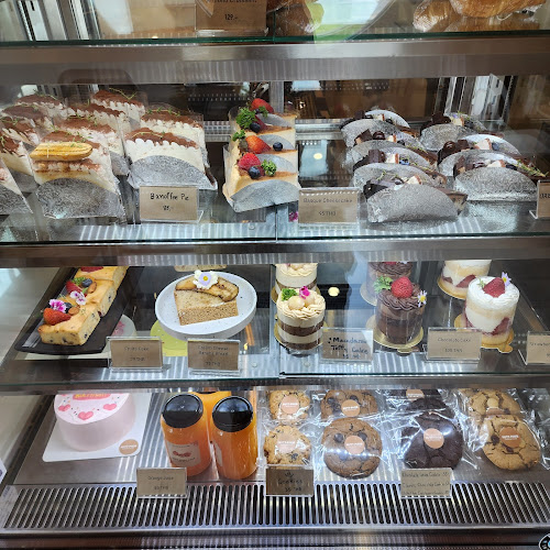 Opinii despre Nutt - Phob coffee and more în อำเภอหาดใหญ่ - การบริการอาหารและที่พัก