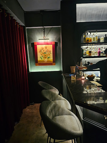 Opinii despre Escave Cocktail Bar în อำเภอหาดใหญ่ - การบริการอาหารและที่พัก