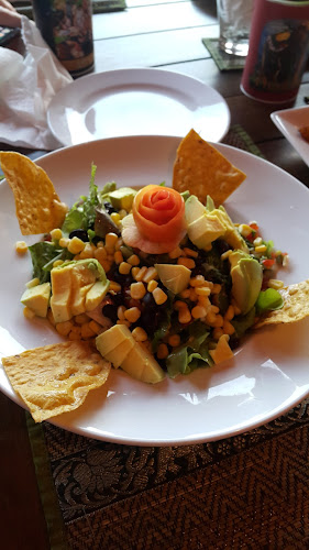 Salsa Mexicana patong - การบริการอาหารและที่พัก