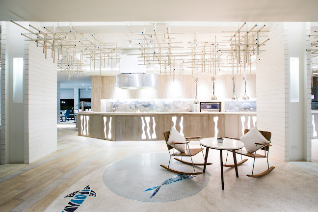 Opinii despre Azure , Centara Karon Resort Phuket în Beach - การบริการอาหารและที่พัก