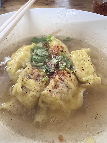 Comentarii opinii despre ก๋วยเตี๋ยวเป็ดเจ๊แดง เจ้าเก่า duck nooddle