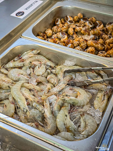 ติดมันส์ นครสวรรค์ - การบริการอาหารและที่พัก