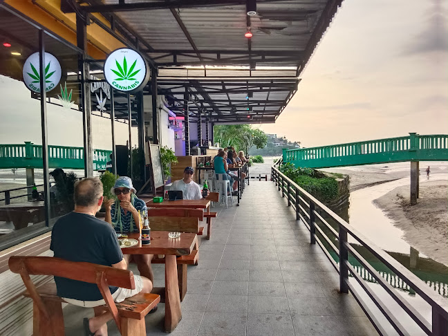 Comentarii opinii despre 99 Bar&Restaurant