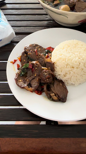 ก๋วยเตี๋ยวเนื้อเอ็นแก้วฉลองภูเก็ต - อำเภอเมืองภูเก็ต