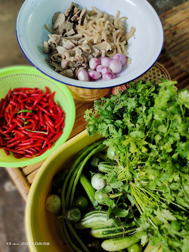 ไก่ต้มน้ำปลากาญจนา