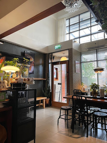 The Gardener Cafe' - การบริการอาหารและที่พัก