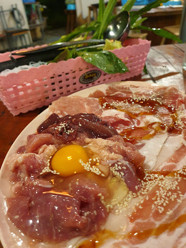 แจ่วฮ้อนโรลไฟ - อำเภอเมืองนครสวรรค์