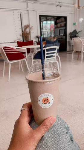 Unique Cafe'